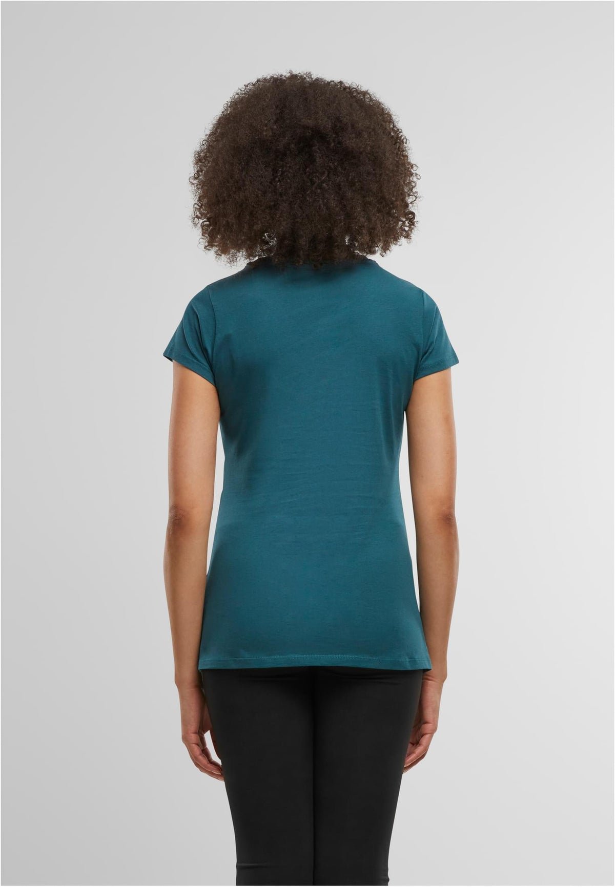 Ladies Basic Tee in Teal, getragen