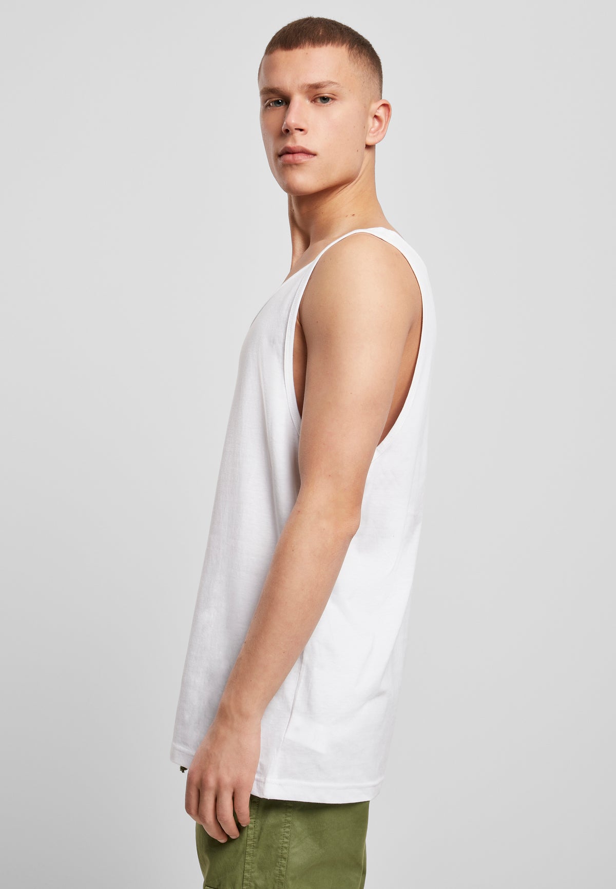 Jersey Big Tank in White, getragen