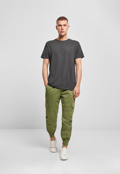 Light T-Shirt Round Neck in Charcoal, getragen