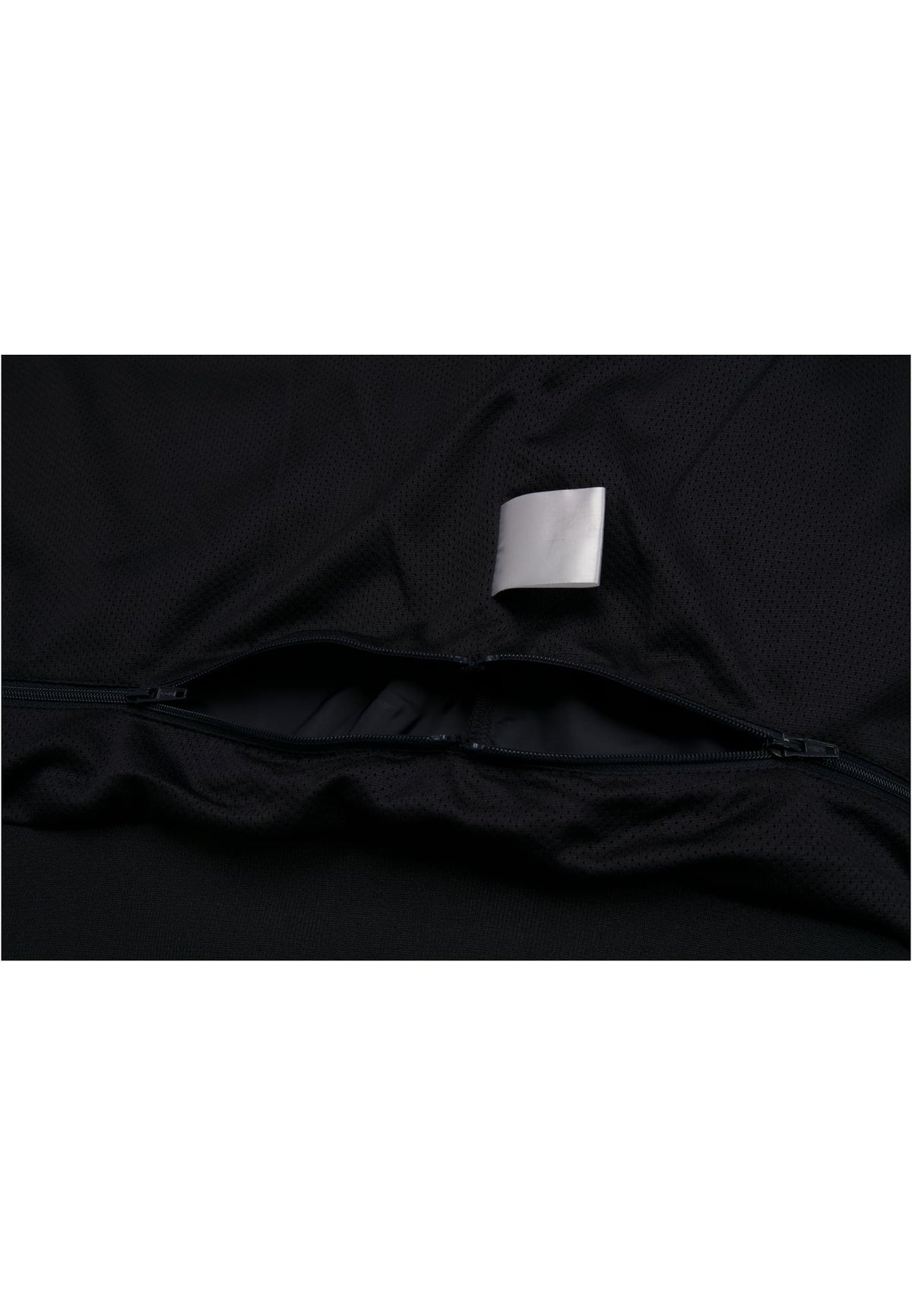 Windrunner in Navy, Detailansicht