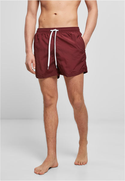 Swim Shorts in Cherry, getragen
