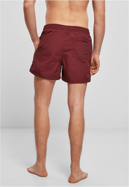 Swim Shorts in Cherry, getragen