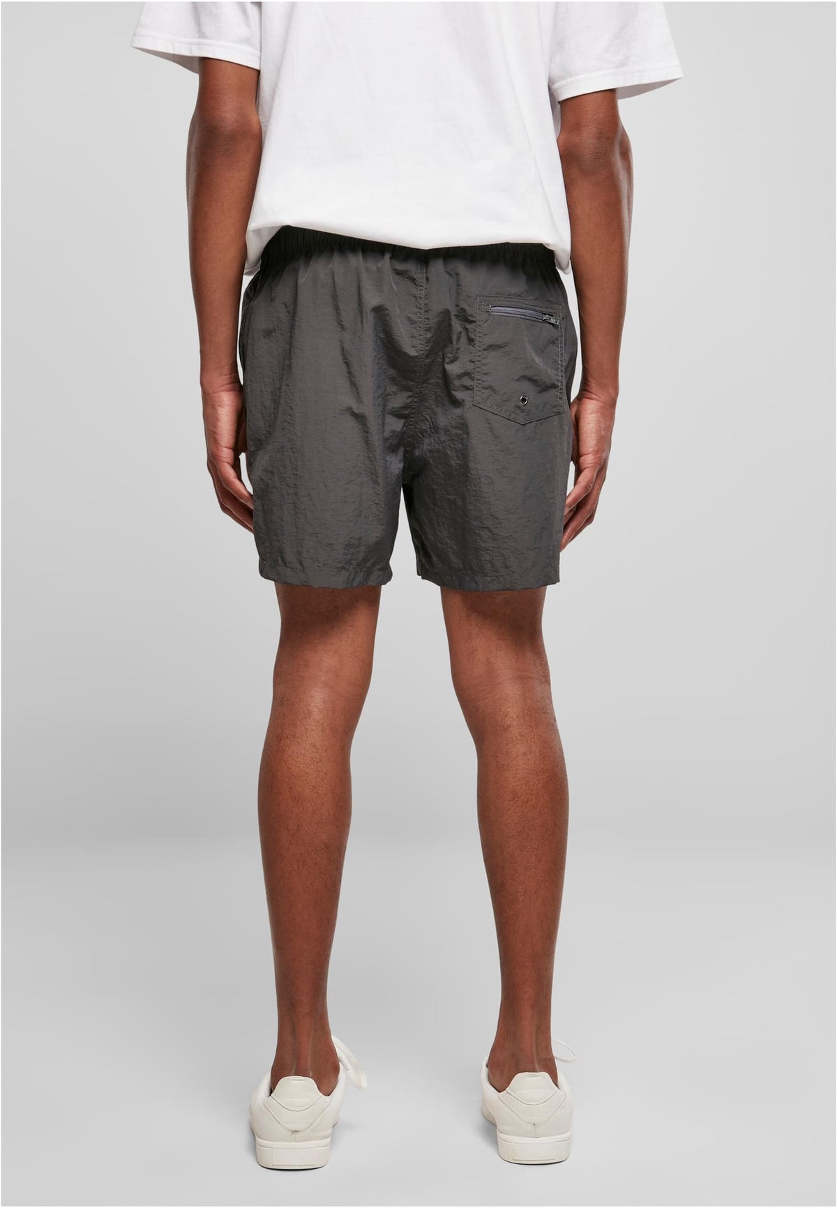 Swim Shorts in Dark Shadow, getragen