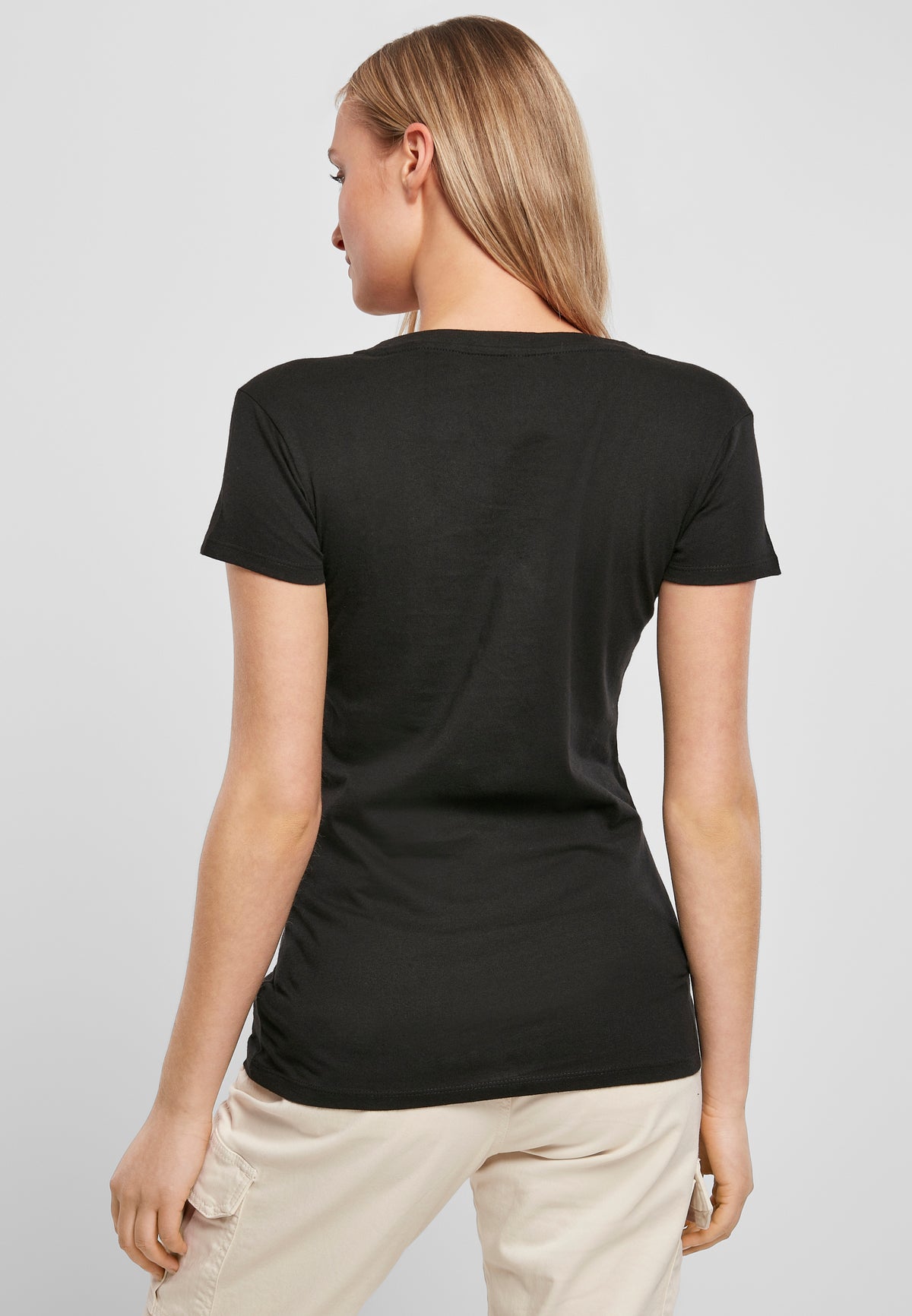 Ladies Merch T-Shirt in Schwarz, getragen