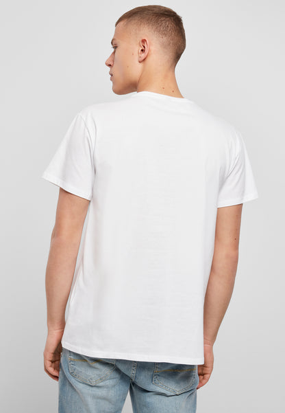 Basic T-Shirt in White, getragen