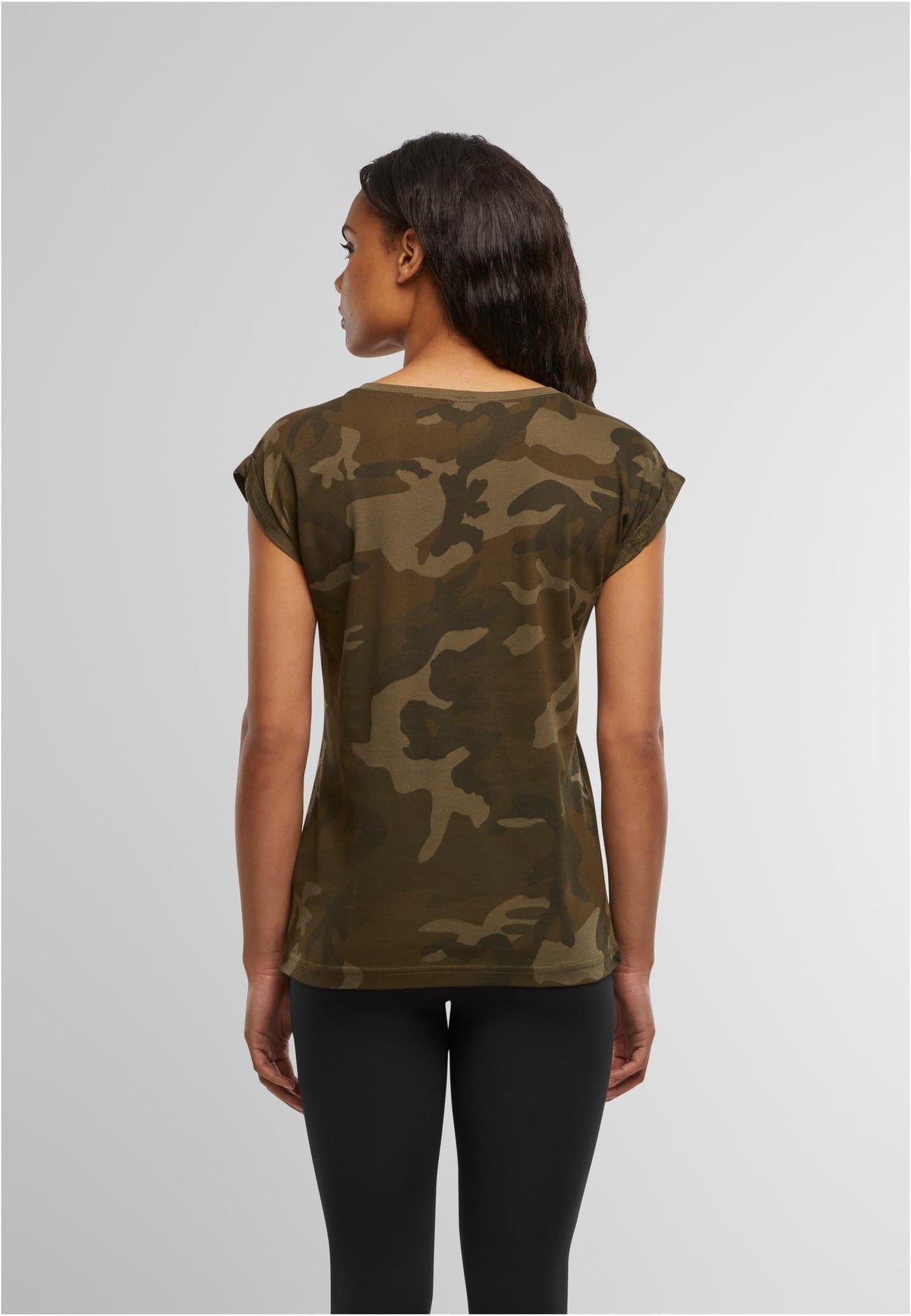 Ladies Extended Shoulder Camo Tee in Olive Camo, getragen