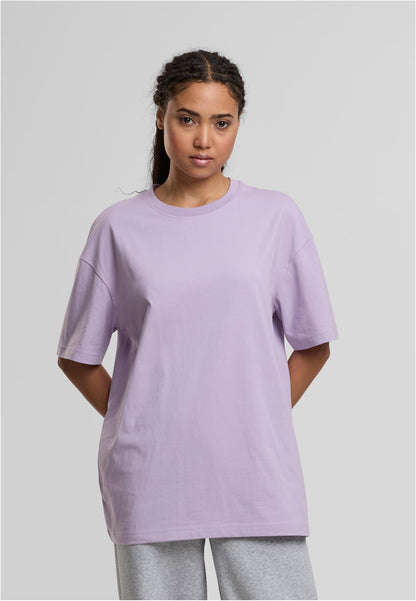 Ladies Oversized Boyfriend Tee in Lilac, getragen