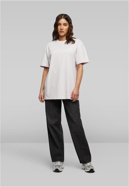 Ladies Oversized Boyfriend Tee in Soft Lilac, getragen