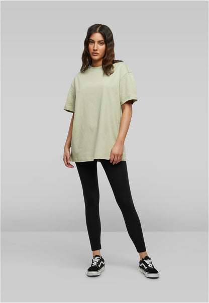 Ladies Oversized Boyfriend Tee in Soft Salvia, getragen