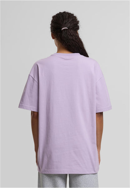 Ladies Oversized Boyfriend Tee in Lilac, getragen