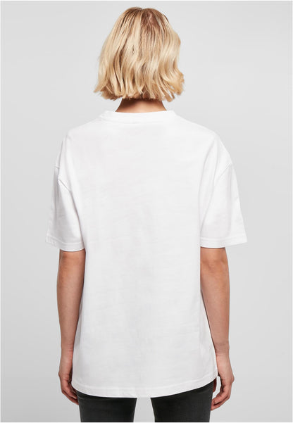 Ladies Oversized Boyfriend Tee in White, getragen