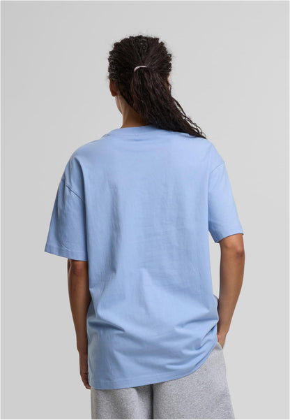 Ladies Oversized Boyfriend Tee in Powder Blue, getragen