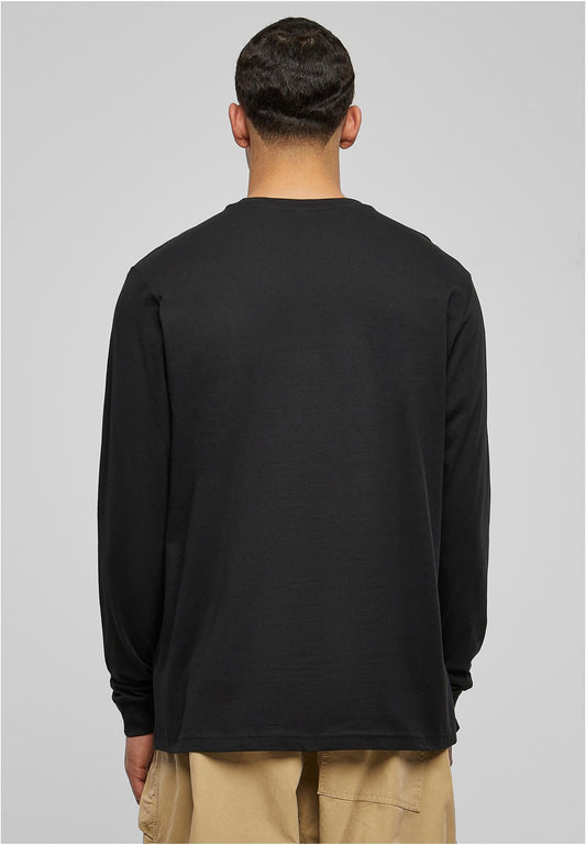 Essentials Longsleeve with Cuffrib in Schwarz, getragen