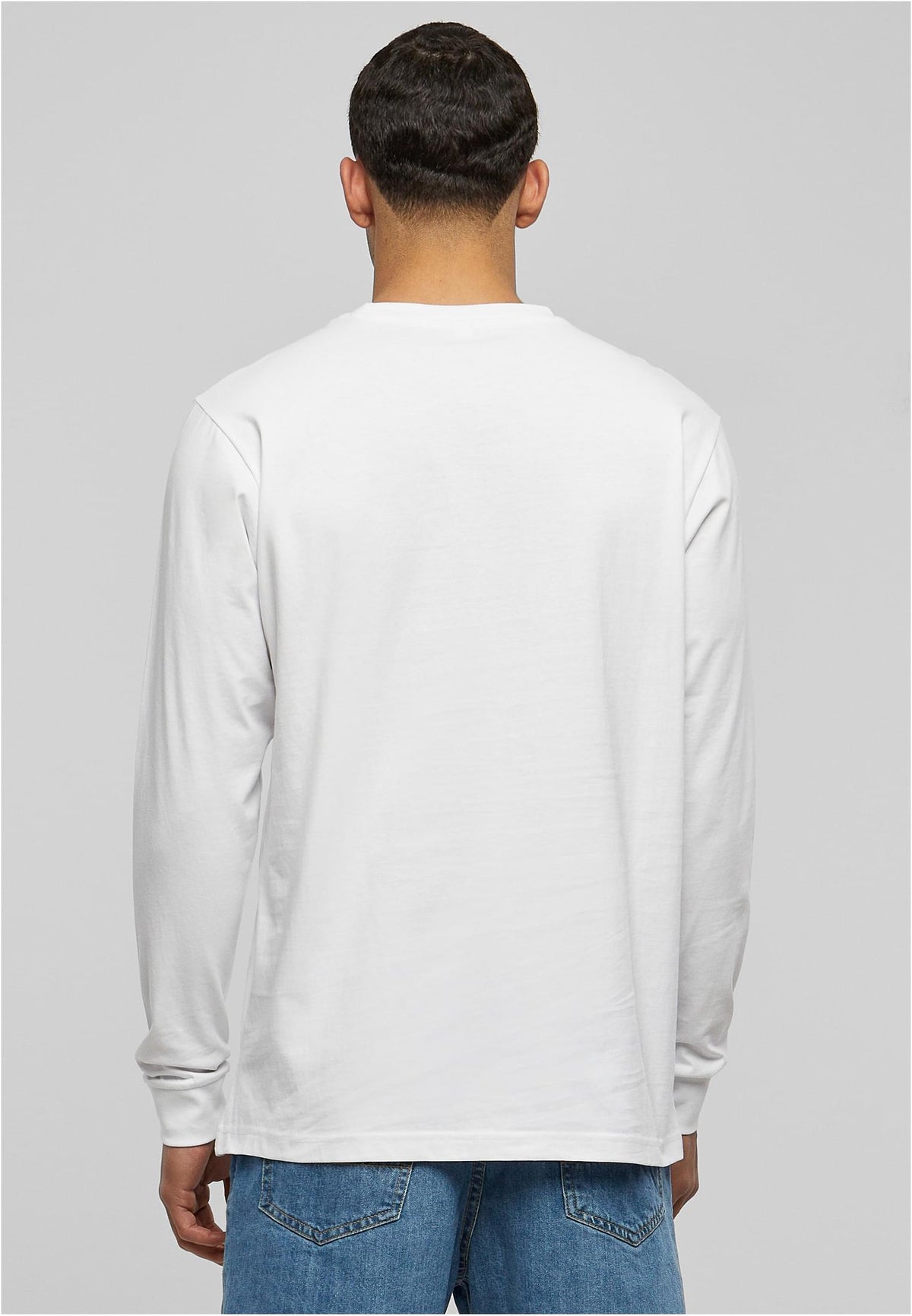 Essentials Longsleeve with Cuffrib in White, getragen