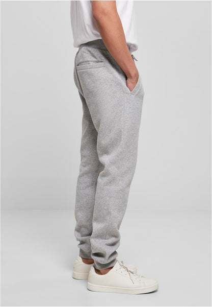 Essentials Basic Sweatpants in Heather Grey, getragen