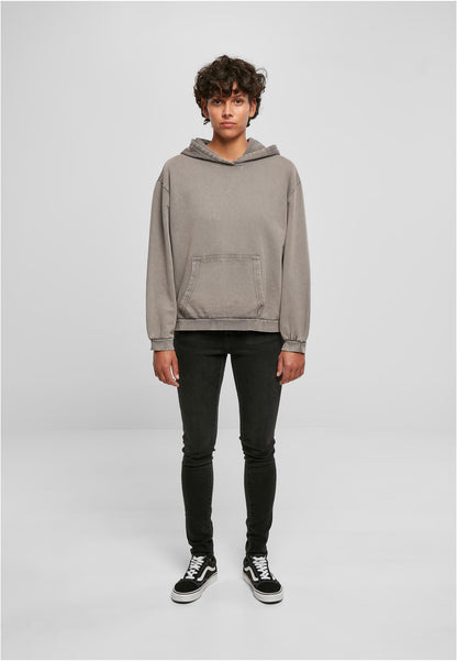Ladies Acid Washed Oversize Hoody in Asphalt, getragen
