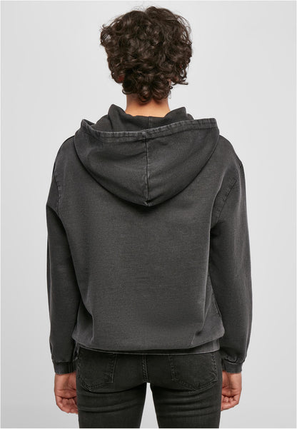 Ladies Acid Washed Oversize Hoody in Schwarz, getragen