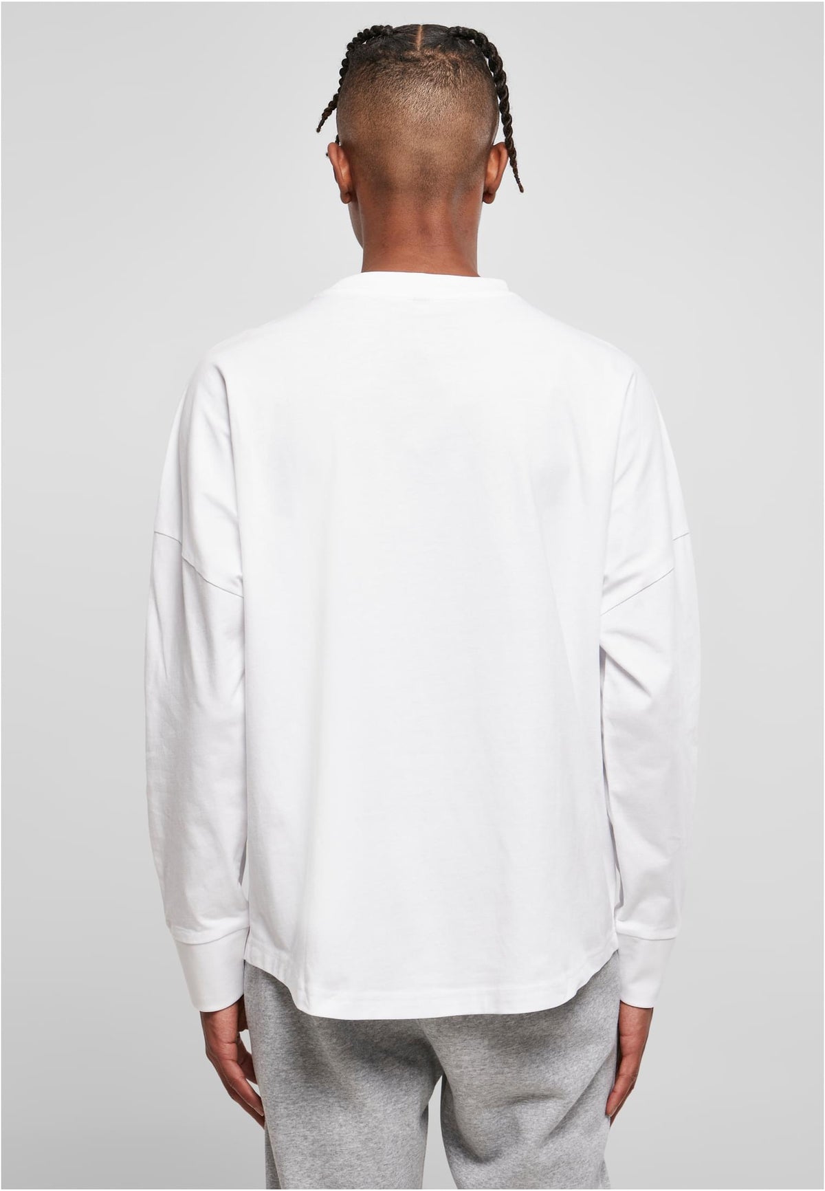 Oversized Cut On Sleeve Longsleeve in White, getragen