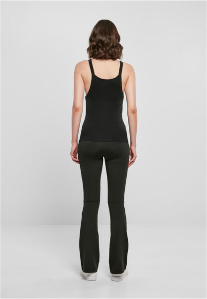 Ladies Everyday Top in Schwarz, getragen