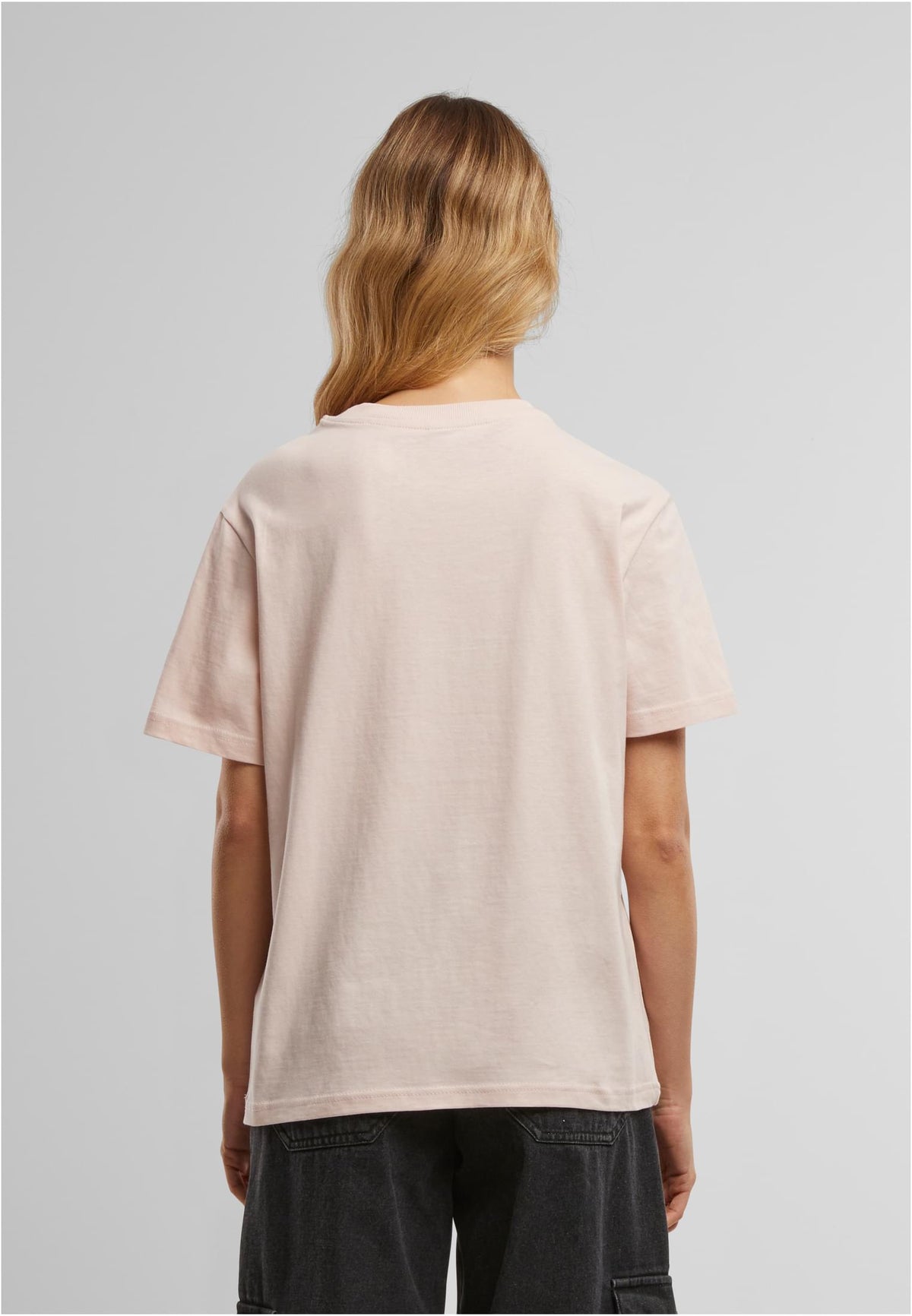 Ladies Everyday Tee in Pink, getragen