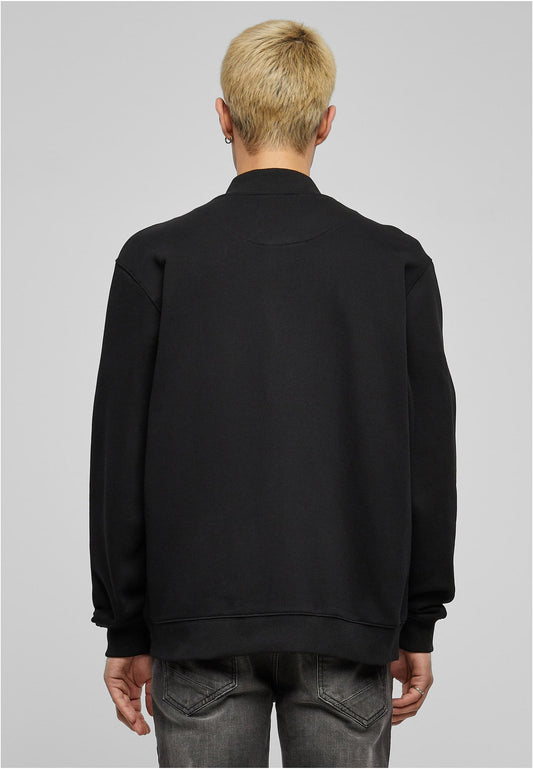Heavy Tonal College Jacket in Schwarz, getragen
