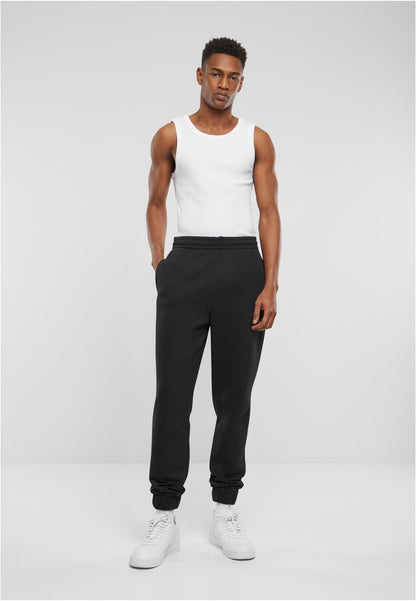 Ultra Heavy Sweatpants in Schwarz, getragen