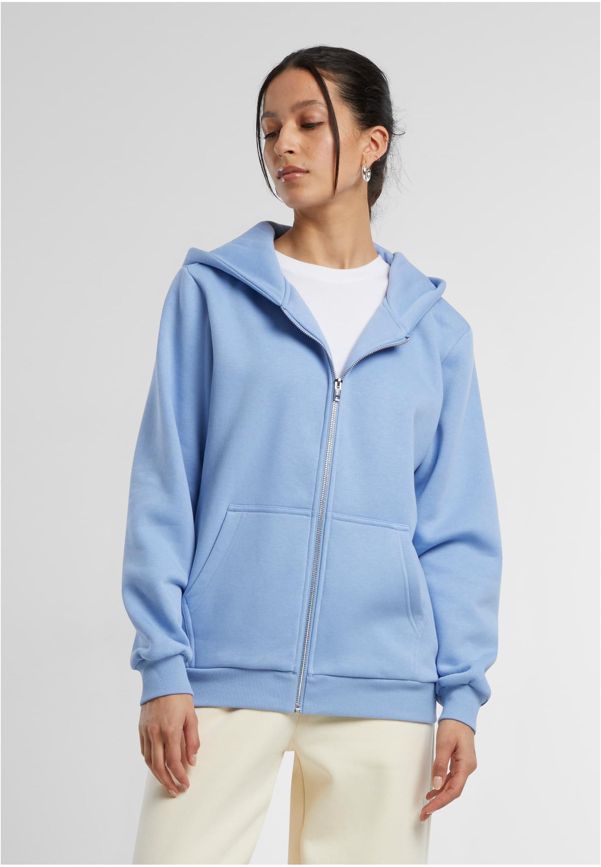 Ladies Fluffy Zip Hoody in Powder Blue, getragen