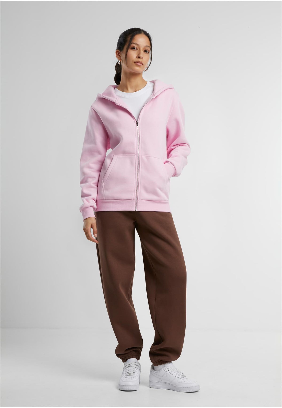 Ladies Fluffy Zip Hoody in Soft Pink, getragen