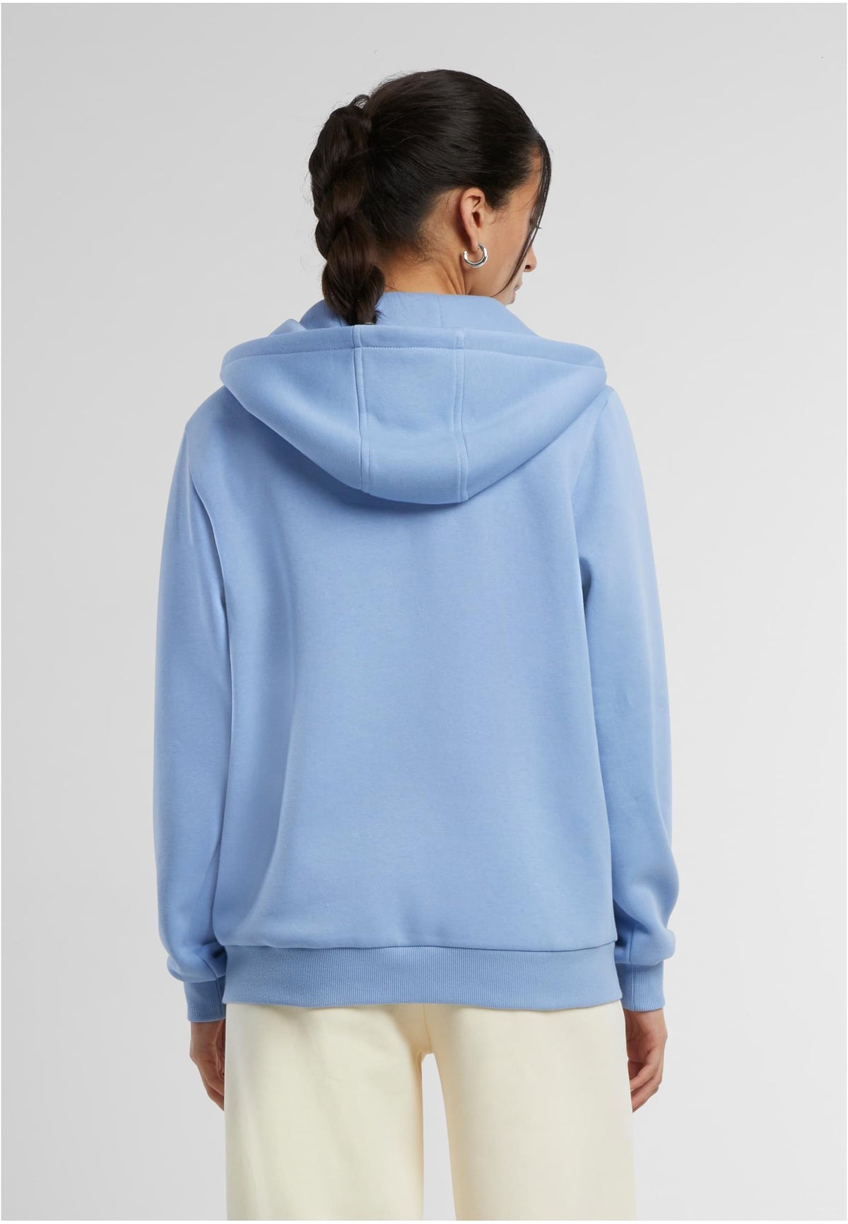 Ladies Fluffy Zip Hoody in Powder Blue, getragen