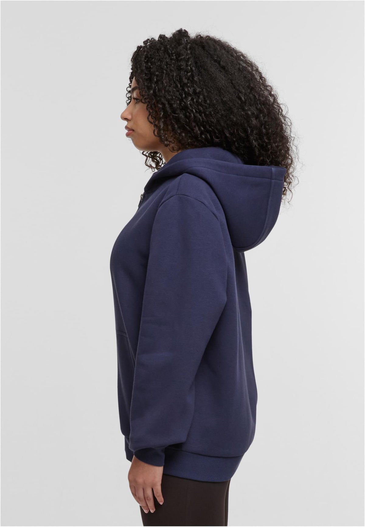 Ladies Fluffy Zip Hoody in Navy, getragen