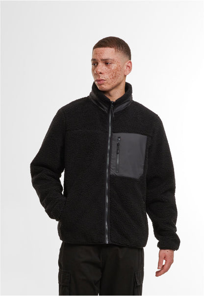 Bonded Sherpa Jacket in Schwarz, getragen