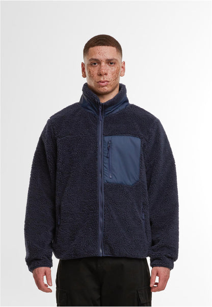 Bonded Sherpa Jacket in Navy, getragen