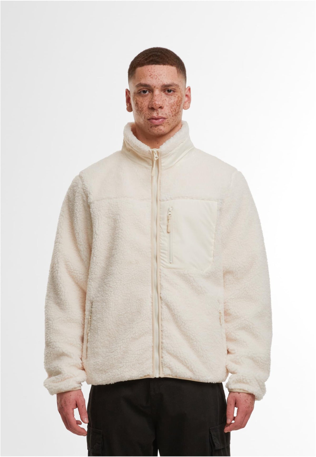Bonded Sherpa Jacket in White Sand, getragen