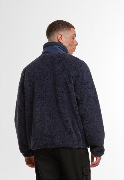 Bonded Sherpa Jacket in Navy, getragen