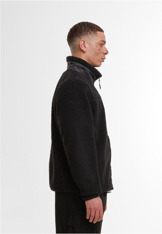 Bonded Sherpa Jacket in Schwarz, getragen