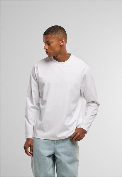 Sorona Loose Longsleeve in White, getragen