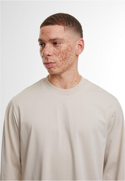 Sorona Loose Longsleeve in Cloud, getragen