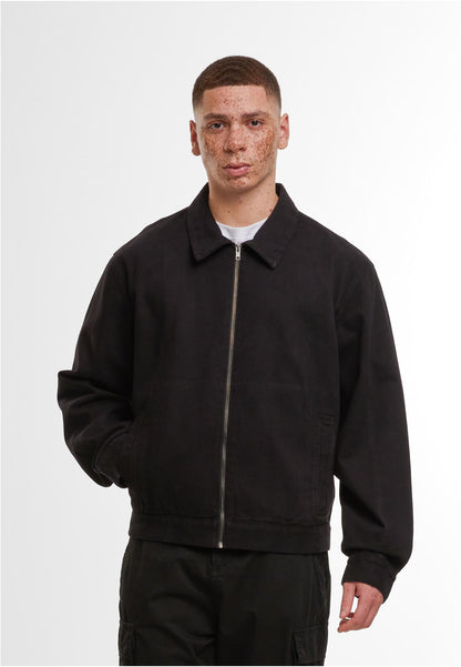 Basic Workwear Jacket in Schwarz, getragen